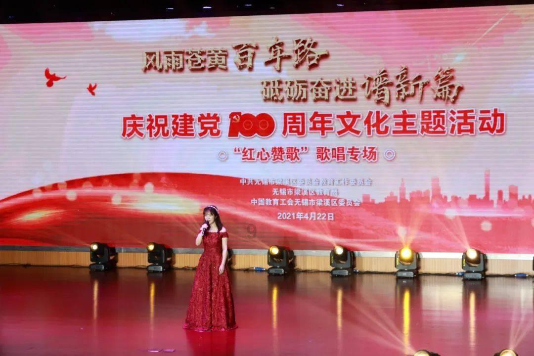 自治区党委常委会召开会议